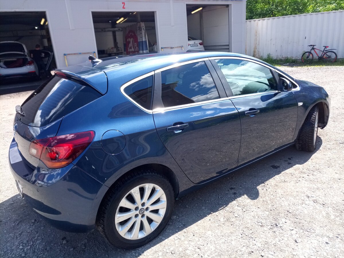      Опель Астра