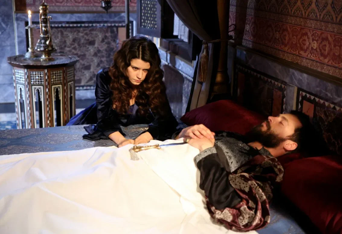 Кесем у постели Ахмеда