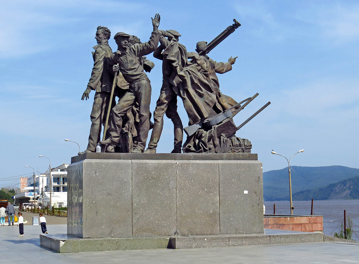 Лета на амуре. Комсомольск город Дальний Восток. Комсомольск-на-Амуре достопримечательности города. Моя малая Родина Комсомольск на Амуре. Достопримечательности Комсомольска на Амуре.