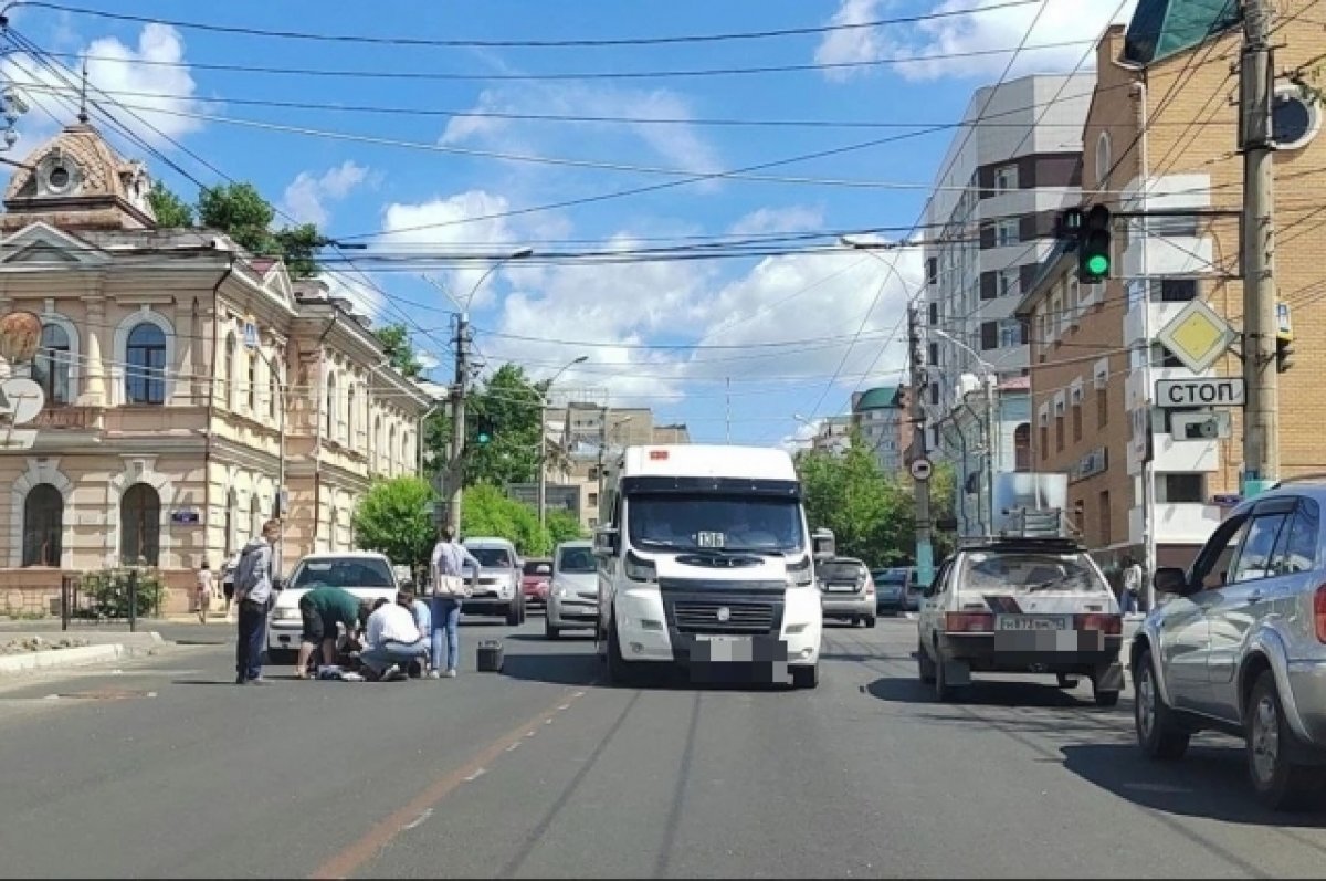    Депутат Заксобрания оказал первую помощь читинке, которую сбила машина