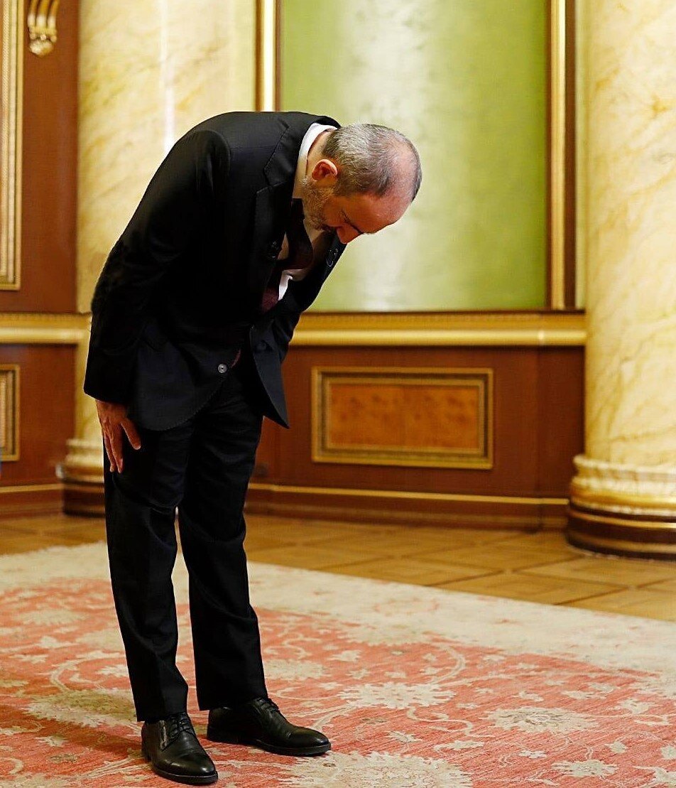 Чёрту я преклоняюсь, чёрту!!! 