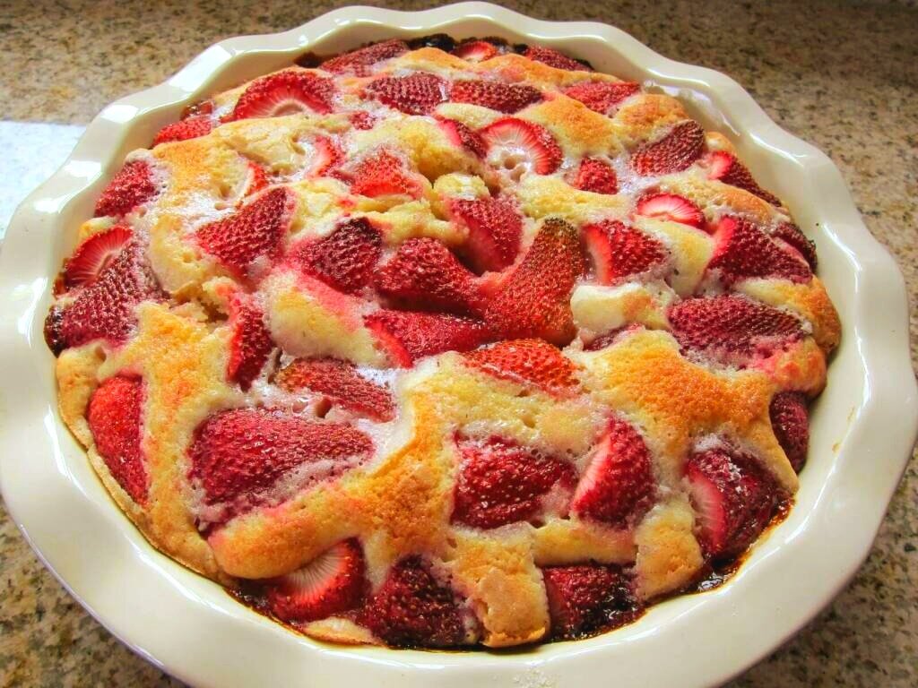 Пирог с клубникой свежей