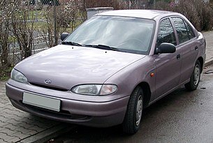 Hyundai Accent X3Общие данныеПроизводительHyundai Motor CompanyГоды производства1995—1999Двигатель1,3 л, 55 кВт; 1,5 л, 67 кВтТрансмиссия4-ступ АКПП
5-ступ МКПП Массогабаритные характеристикиДлина4100 мм (хетчбэк)
4117 мм (седан)Ширина1620 ммВысота1395 ммКлиренс160 мм Колёсная база2400 мм Колея задняя1410 мм Колея передняя1420 ммМасса935 кг