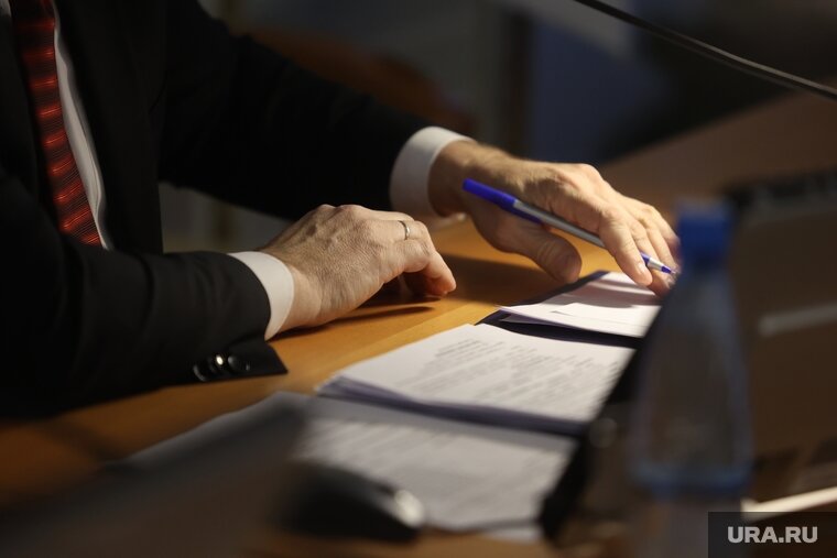    Спорным долгом займется арбитражный суд