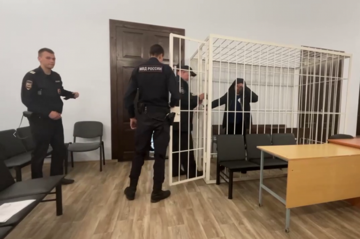   В Тверской области арестованы трое мужчин за кражи лодочных моторов