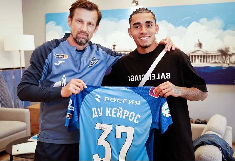 Отказ «Спартака», усиление полузащиты и переманивание футболиста: последние трансферные новости РПЛ. Главное, что случилось на российском трансферном рынке.-2