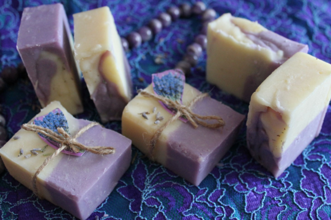    Домашнее и фабричное мыло