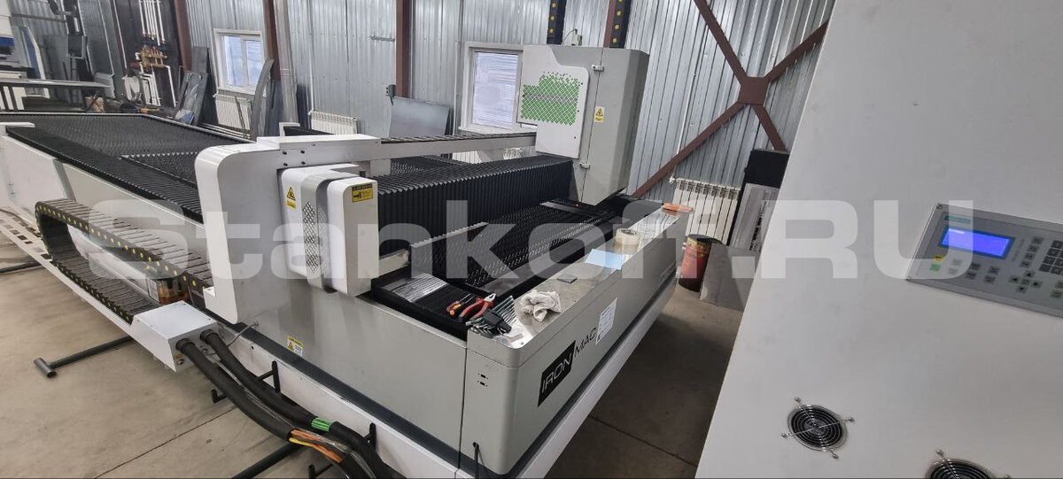  Оптоволоконный лазерный станок IRON MAC 3015С-E 
