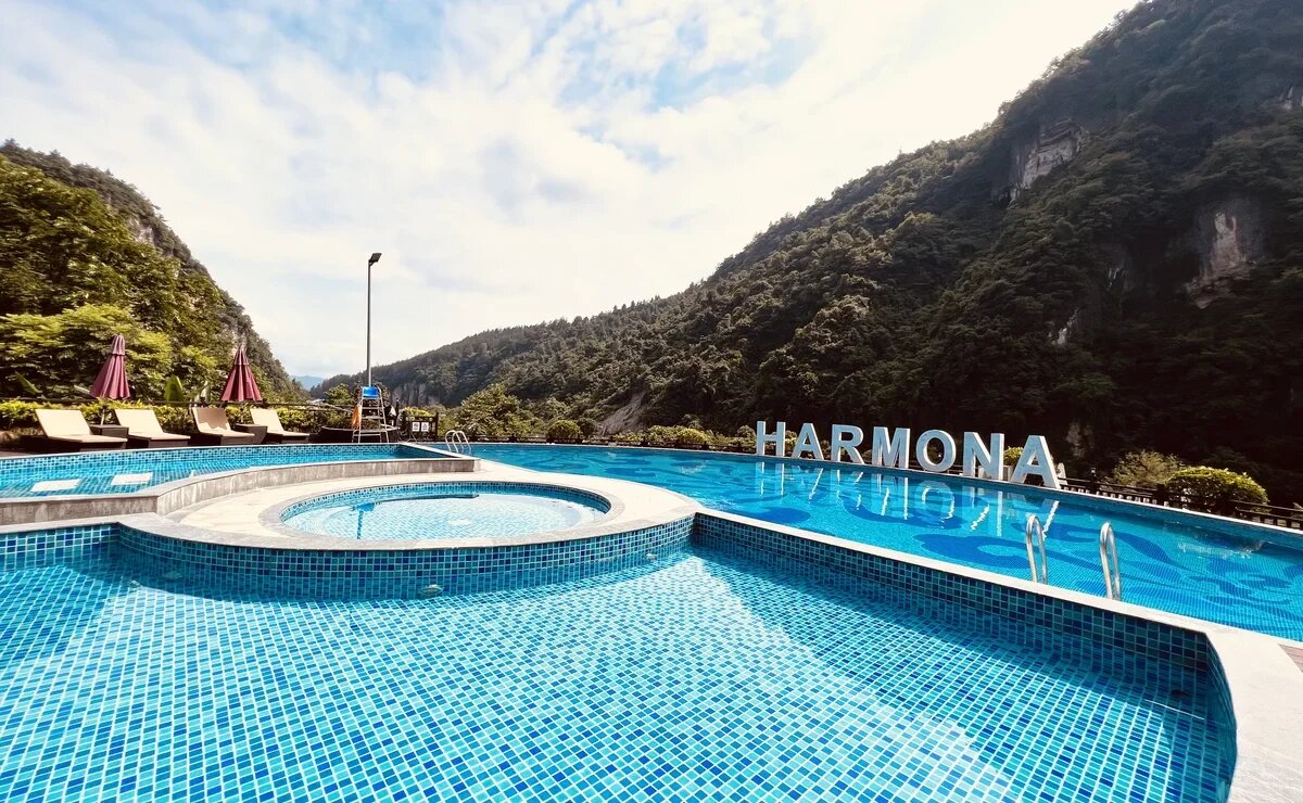    Китайские отели в «горах Аватара»: специфика, цены и возможности для отдыха