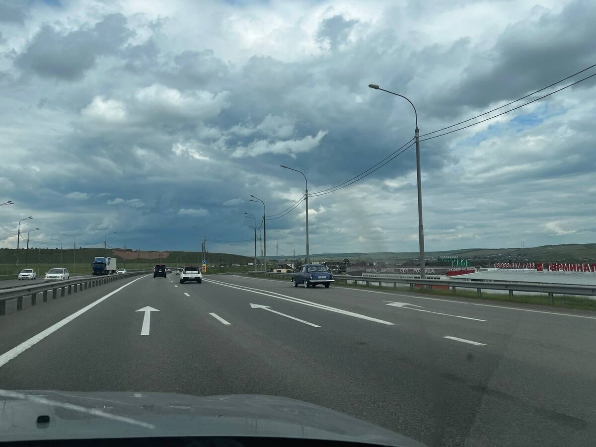 Прогулка со скандинавскими палками в дачном посёлке. Что ещё ...