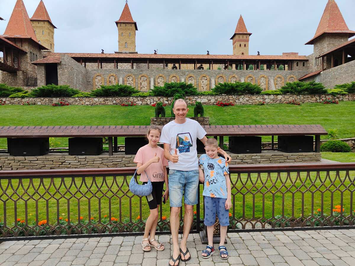 Парк лога работа. Парк Лога. Парк Лога мега. Парк Лога Каменск-Шахтинский. Отель парк Лога.