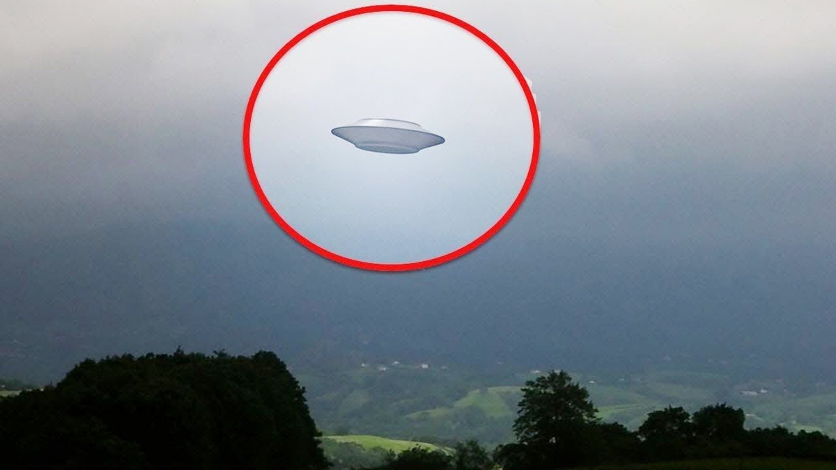 Нло видео документальные факты и инопланетяне. UFO real 2020. Летающая тарелка в реальной жизни. Дающая тарелка в реальной жизни. Реальные снимки НЛО.