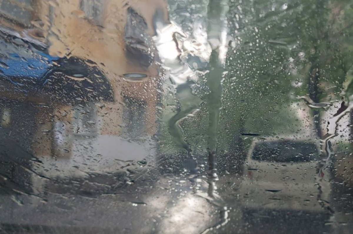    Экстренное предупреждение о ливнях и граде объявили в Забайкалье на 8 июля