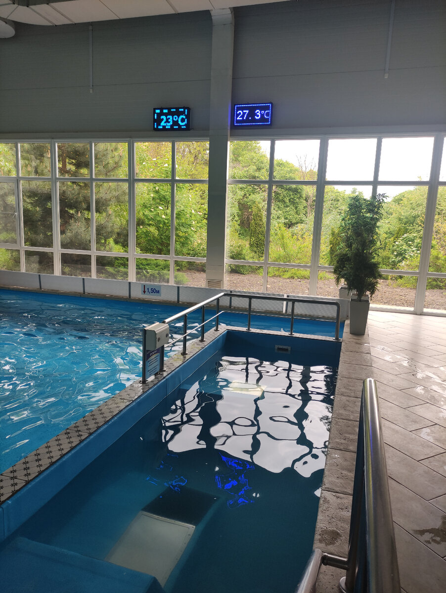 Крытый бассейн был вообще только в нашем распоряжении.