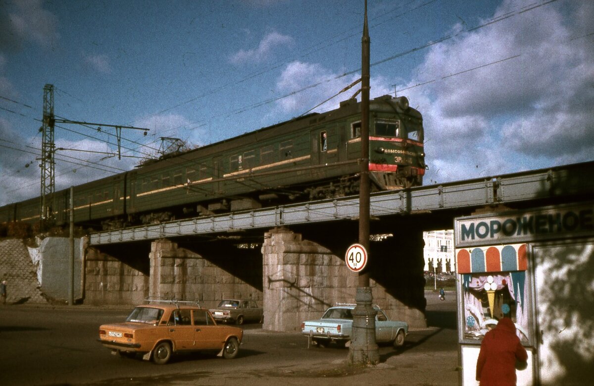 Прогулка по Москве 1985 года. Какой была столица в год, когда к власти  пришёл Горбачёв? | Путешествия и всего по чуть-чуть | Дзен