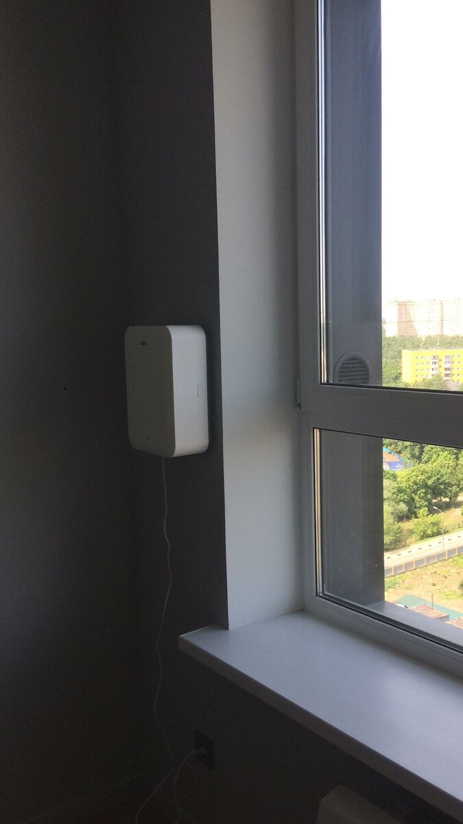 Ballu OneAir 80 с выводом в откос окна в первой спальне