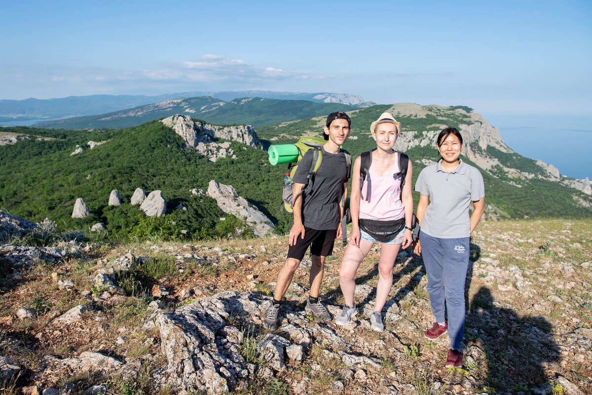 Вид с Ильяс-Кая на Храм солнца