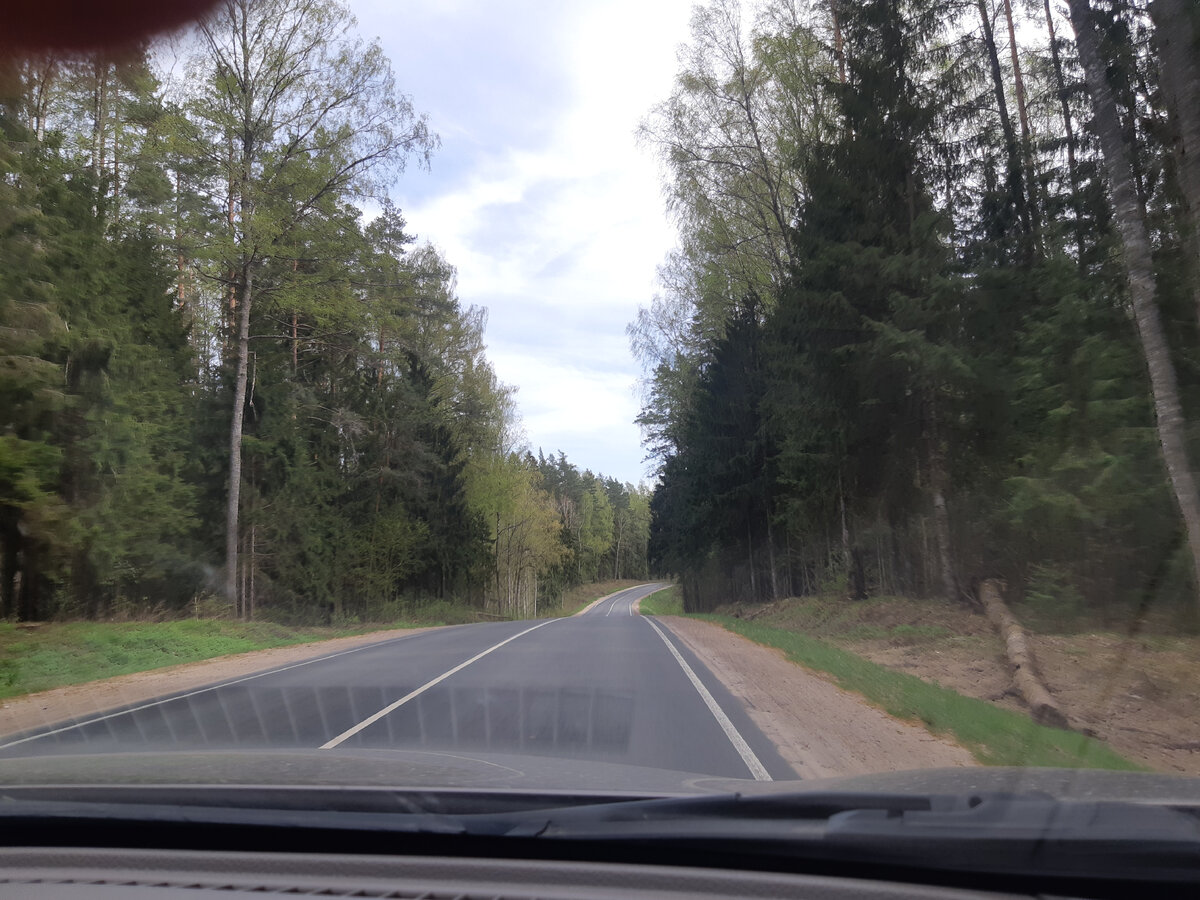 На машине из Санкт-Петербурга в Смоленск и обратно. Два маршрута и немного  про псковский сепаратизм в развитие внутреннего туризма | Семь вёрст не  крюк | Дзен