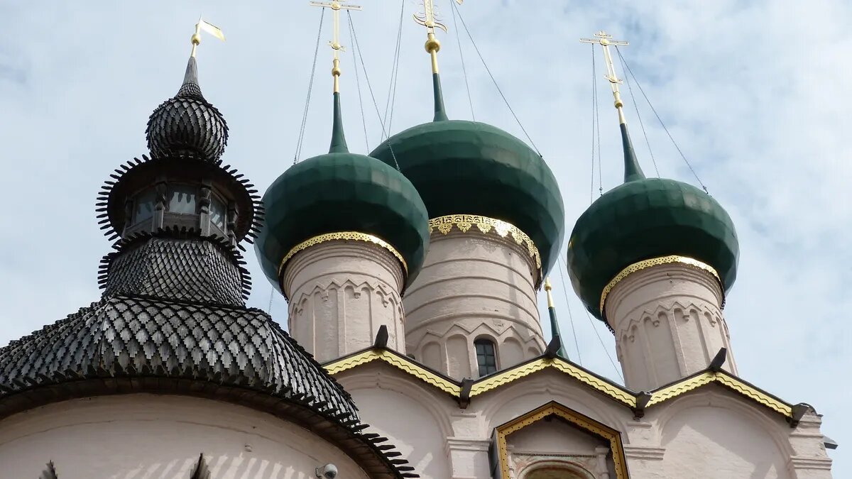 В эту светлую дату каждый верующий человек может почтить память святого. Фото: Pxfuel.com