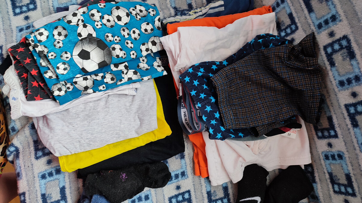 Вещи детям. 