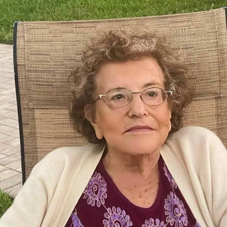    Людмила Штерн умерла в МайамиСоцсети Людмилы Штерн