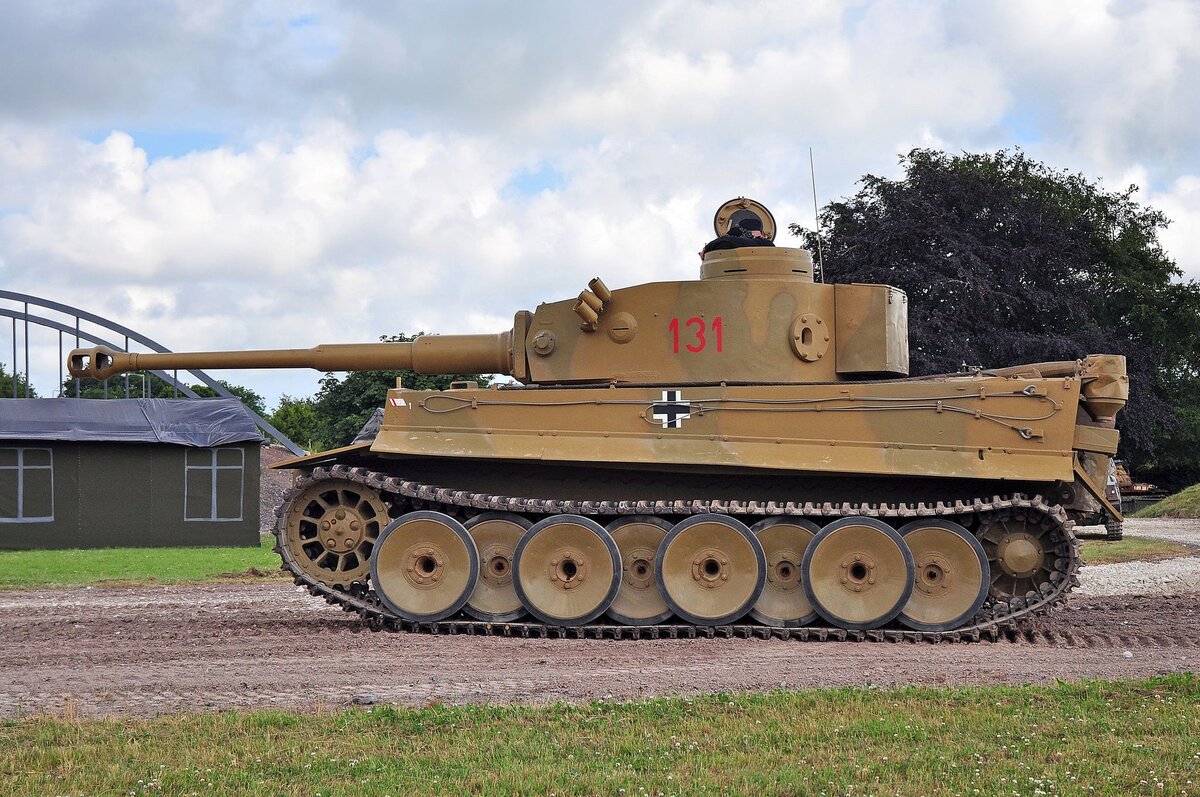 Танк тигр т4. Танк т-6 тигр. Немецкий танк т-6 тигр. Танк Panzerkampfwagen vi тигр. Немецкий тяжелый танк тигр