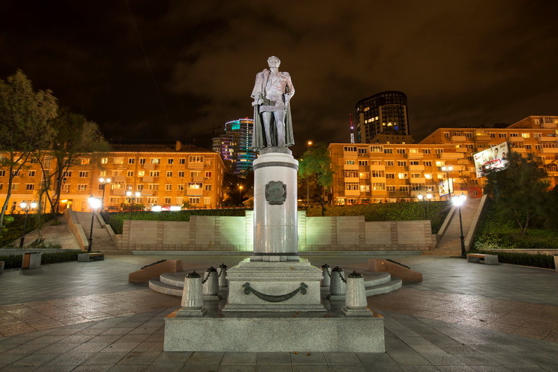 Памятник Муравьеву-Амурскому во Владивостоке