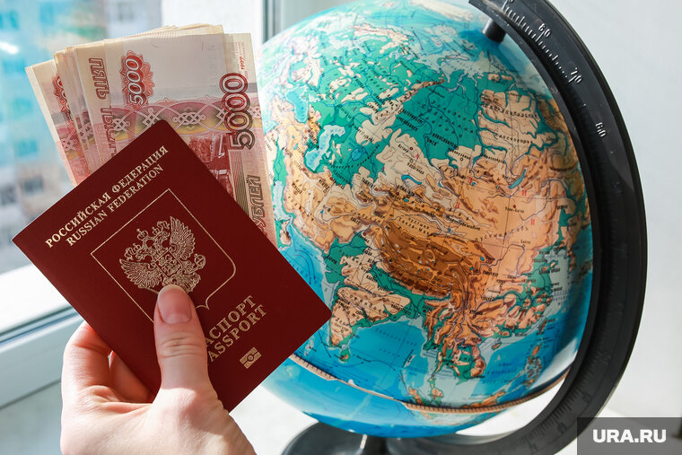    На стоимость цен на авиабилеты повлияло много факторов, считает Анна Духон