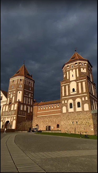 Мирский замок. Центральный вход.