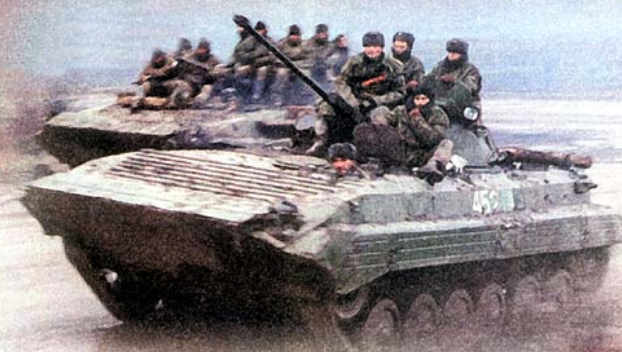 Бмп экипаж 2 человека. Бмп-2 в чечне.