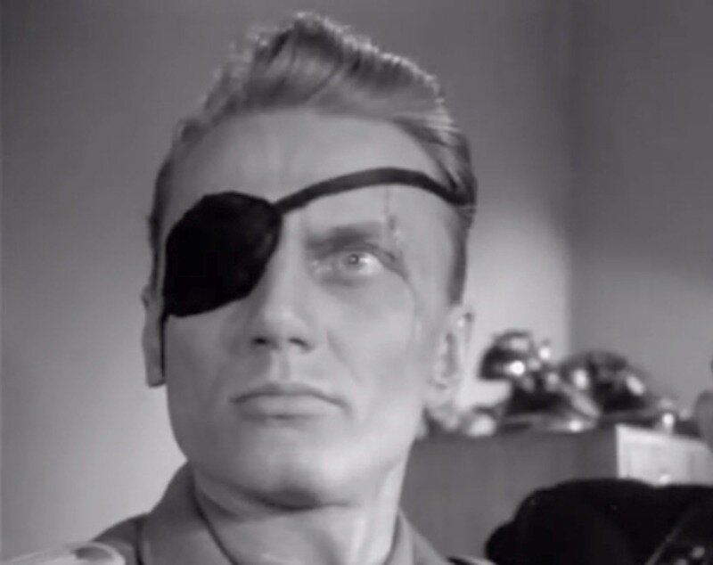 Одна из первых ролей - 59 год