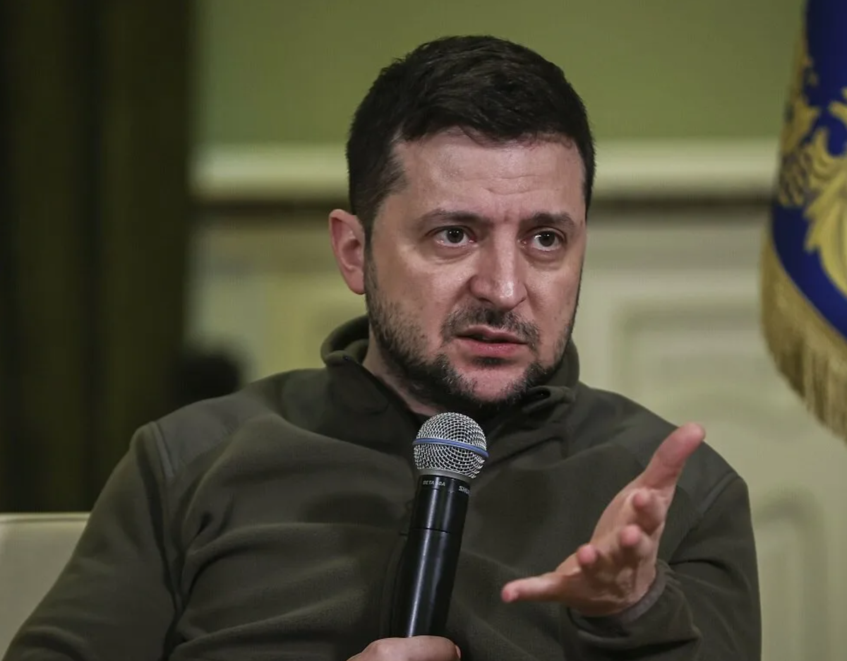    Зеленский назвал российских лидеров бандитами и исключил замороженный конфликт Марина П.