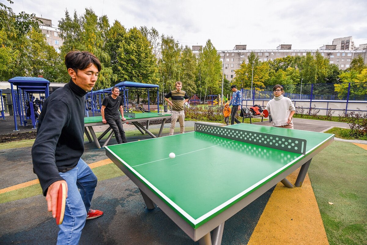 «Русский ниндзя» — такое достаточно боевое название дают спортивному пространству, где организованы разнообразные по сложности маршруты с препятствиями.-4