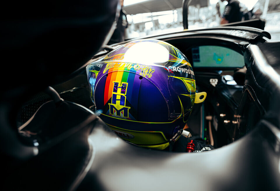    «Иногда гонщика нужно успокоить». Тото Вольф – о словах Хэмилтону по радиоLAT Images / Mercedes