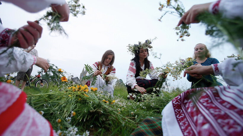 12 июля пройдет. Купальские гуляния в Подмосковье. Праздник Иван Купала в Подмосковье. Показ, посвященный празднику Купалье, прошел в Dipservice Hall..