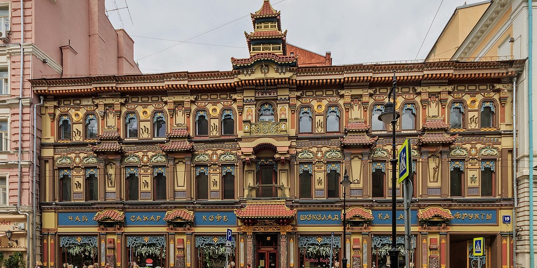 Китайский дом на Мясницкой — откуда он взялся и кто его построил
