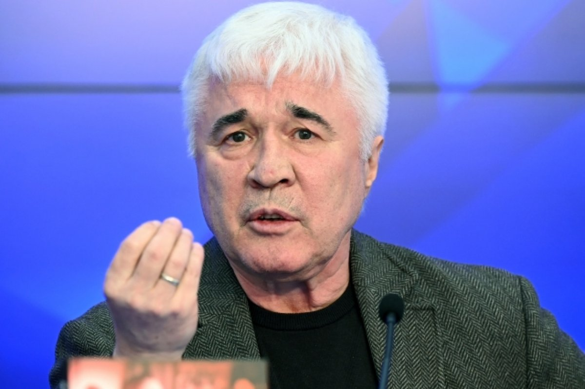 Бывший футболист, тренер, функционер, обозреватель, Евгений Ловчев. Фото из интернета.