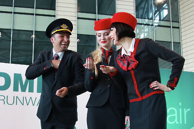    Показ формы бортпроводников DME Runway в Домодедово ©Регина Бибнева РИАМО