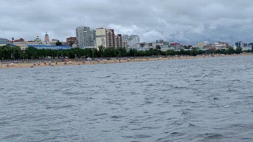 Волга купание. Самара вид с Волги. Город стоящий на Волге если плыть к Казани.