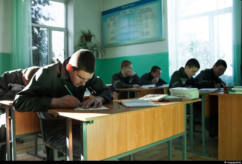 Специальные учебно воспитательные учреждения. Специальные учебно воспитательные учреждения. Учебно-воспитательные учреждения это. Специальные учебно воспитательные учреждения. Воспитательное учреждение закрытого типа для несовершеннолетних.