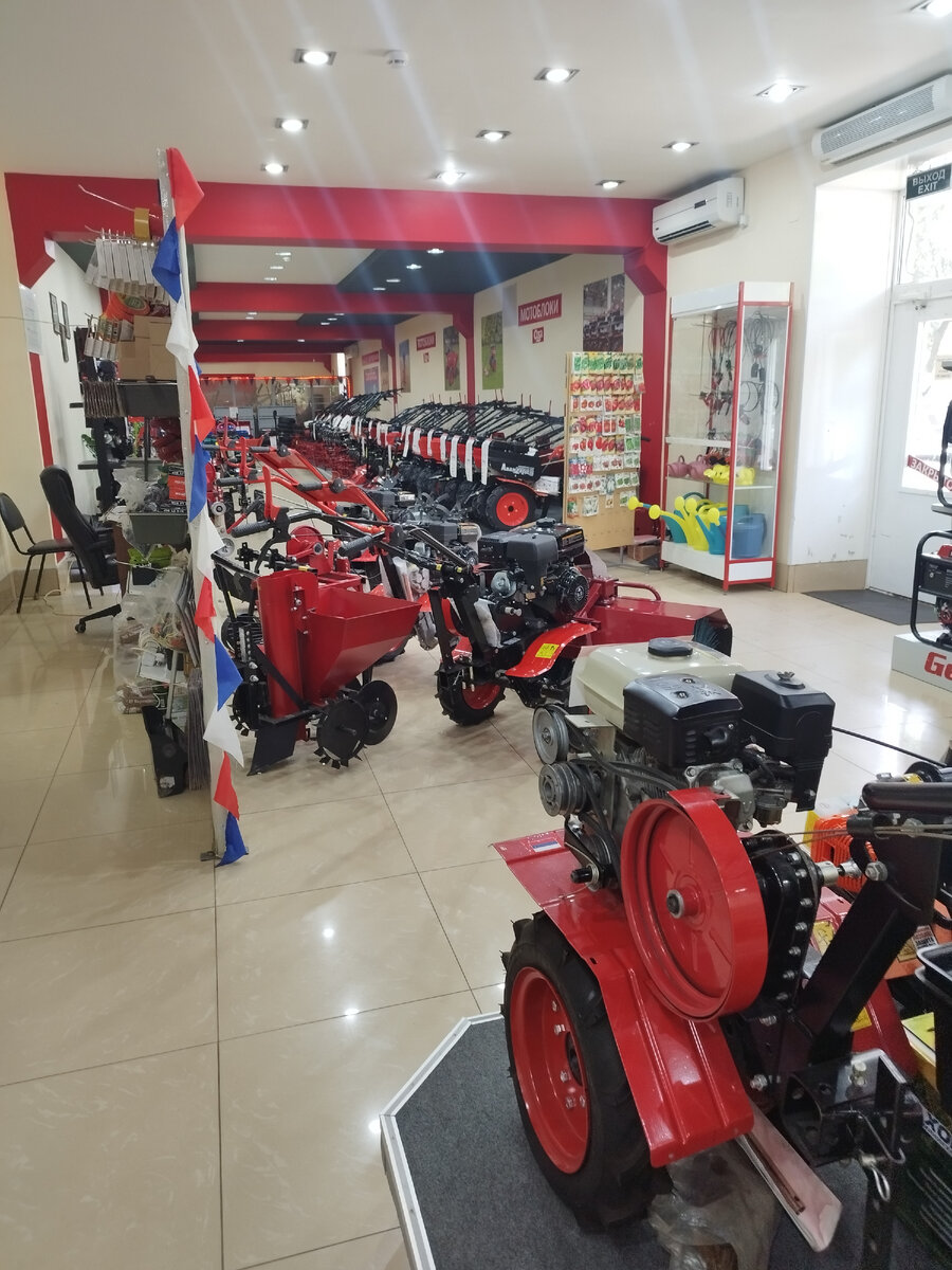 Фирменный центр КАДВИ фото автора