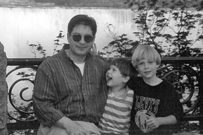    ������ �������� � ������. www.lenta.ru, ����: Pravda / YouTube