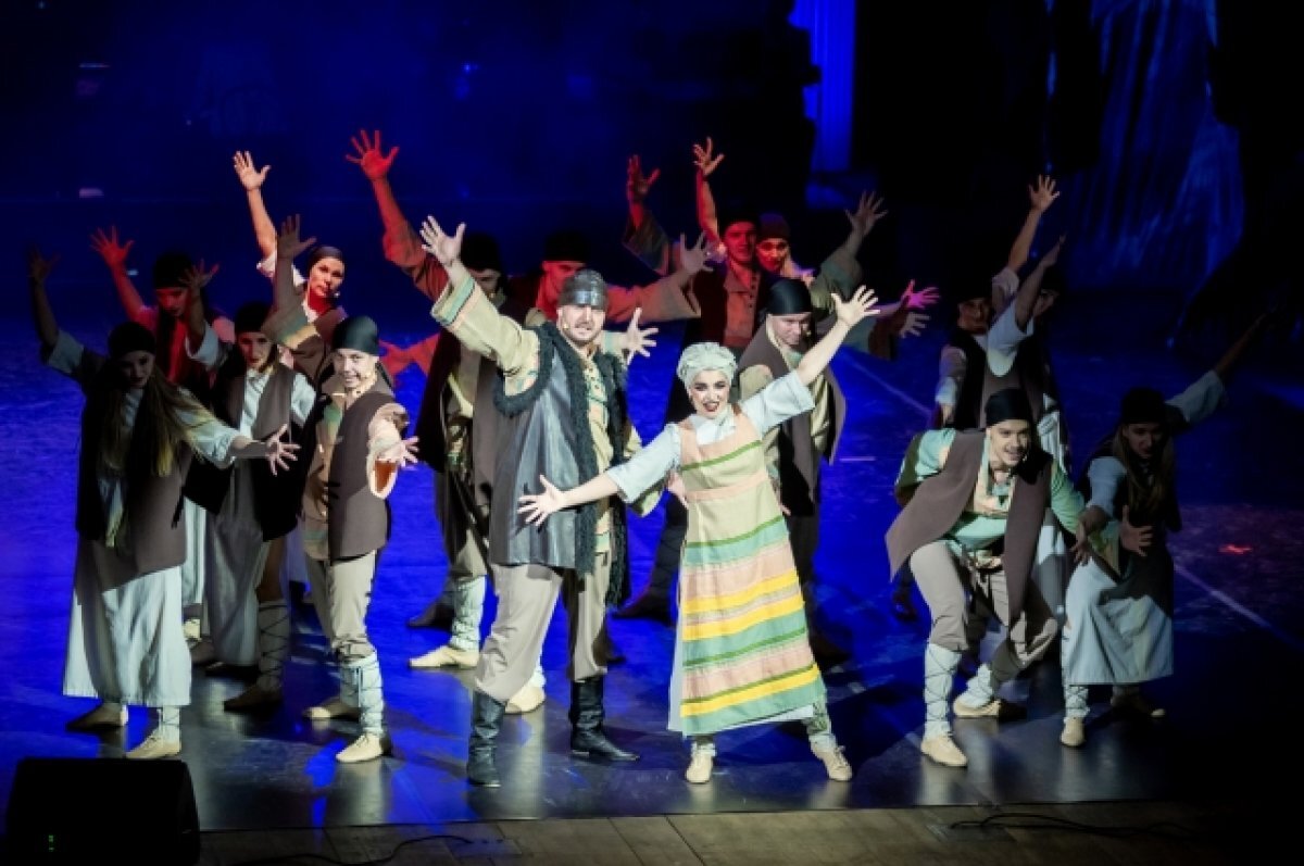    Всего в Премии 17 номинаций.