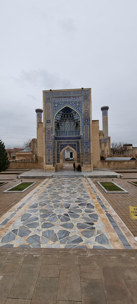 Вид со стороны входа