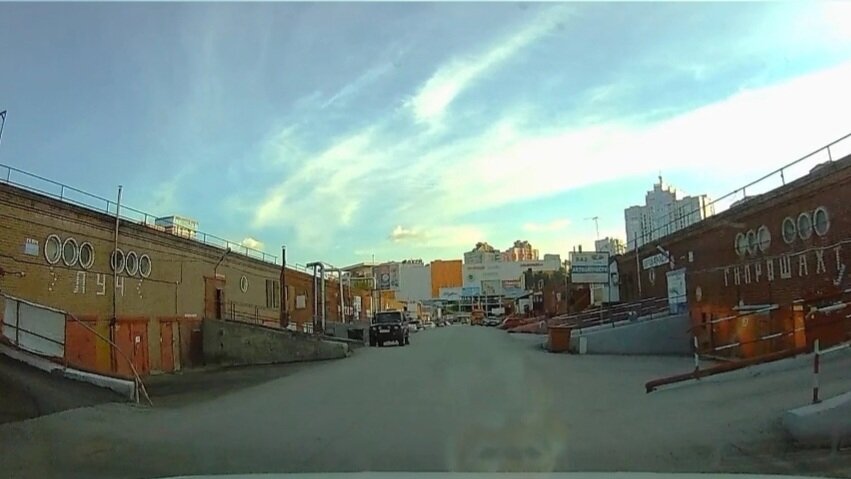 КРТ это не вот это красивое облачко, а снос вот этого гаражного города