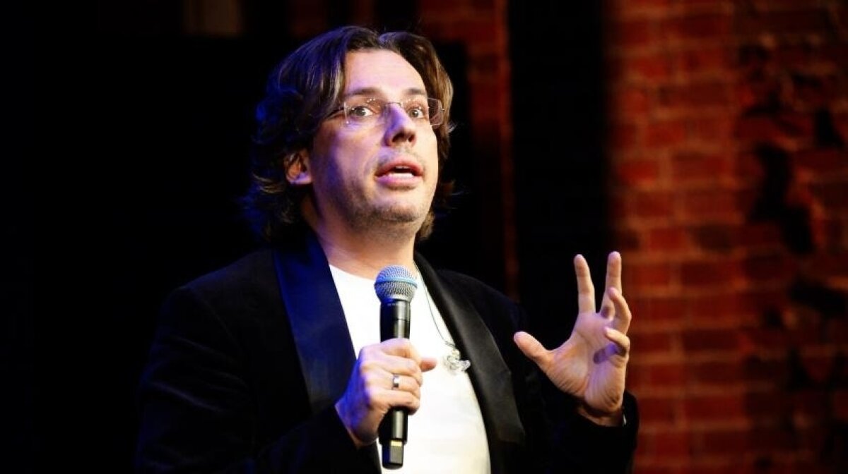    В Сети возмутились пародией Галкина на Михалкова и шутками в адрес России