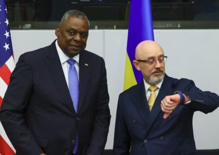    Остин: мы продолжим переворачивать небо и землю, чтобы достать Украине то, что ей нужно
