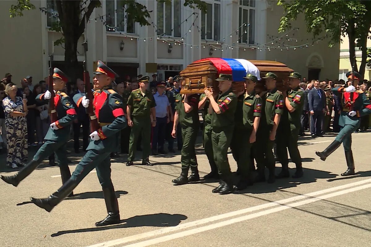 похороны олега попова в германии