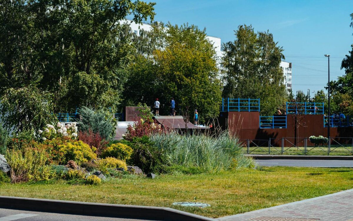 Здесь появилась новая эстакада через Павелецкое направление МЖД, также реконструировано Каширское шоссе.-5