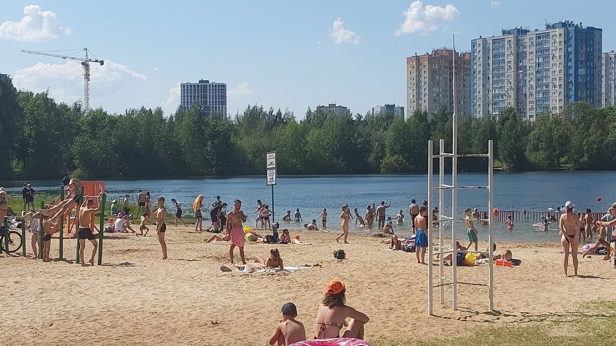     В Нижнем Новгороде с завтрашнего дня установится 30-градусная жара. Как ее пережить — рассказали ученые ННГУ им. Лобачевского. Советы приведены в Telegram-канале и. о. ректора вуза Олега Трофимова.